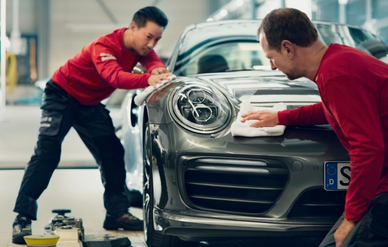 Porsche gia hạn bảo hành lên đến 15 năm tại Việt Nam